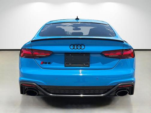 Turbo Blue 2022 Audi RS 5 2.9T