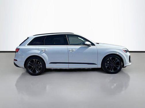 2026 Audi Q7 55 Premium Plus