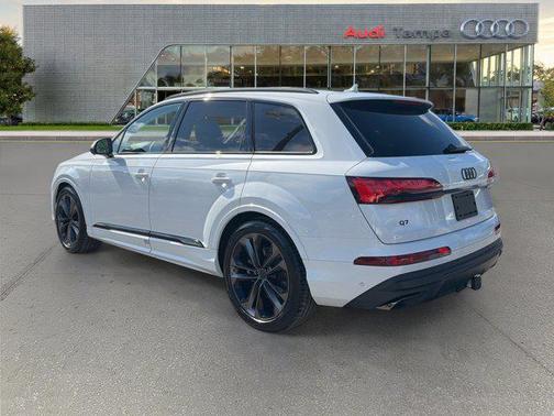 2026 Audi Q7 55 Premium Plus