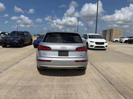 Silver Metallic 2019 Audi Q5 2.0T Premium Plus