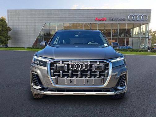 2026 Audi Q7 55 Premium Plus