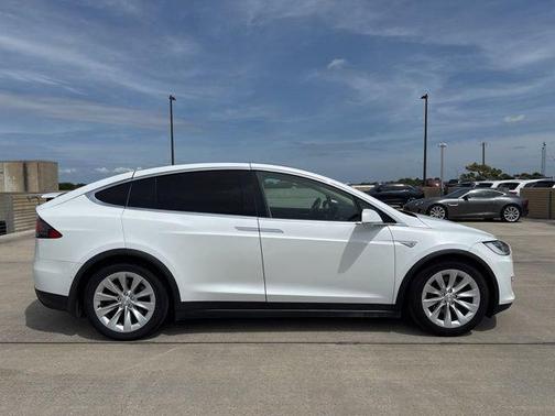 Solid White 2016 Tesla Model X P90D