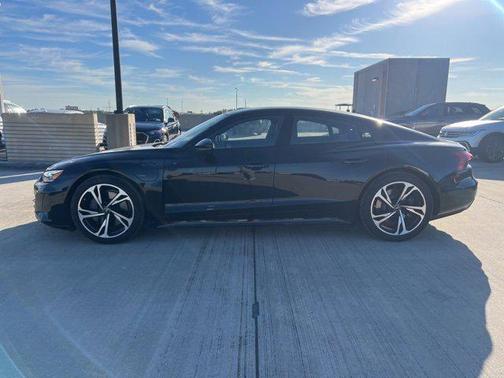 2023 Audi e-tron GT Prestige quattro