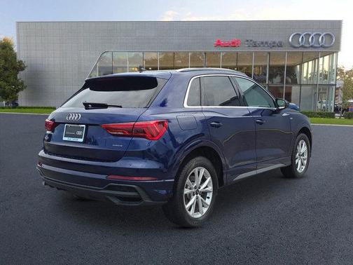 2024 Audi Q3 Premium 45 TFSI S line quattro Tiptronic