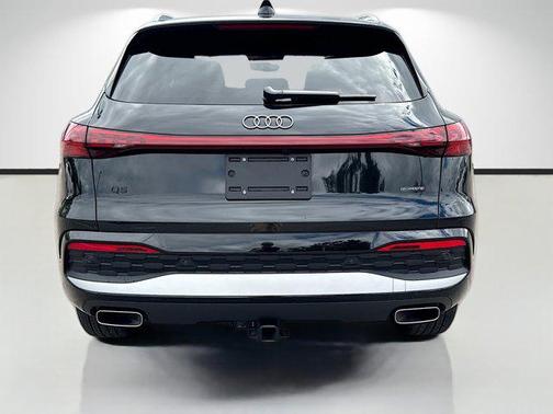 2025 Audi Q5 Premium TFSI quattro S tronic