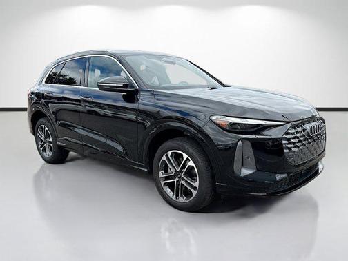 2025 Audi Q5 Premium TFSI quattro S tronic