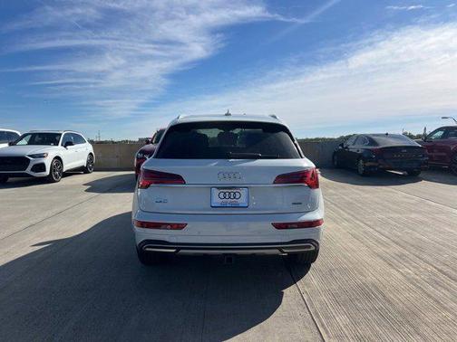 2023 Audi Q5 Prestige 40 TFSI quattro S tronic