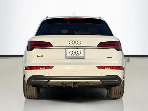 2023 Audi Q5 Prestige 40 TFSI quattro S tronic