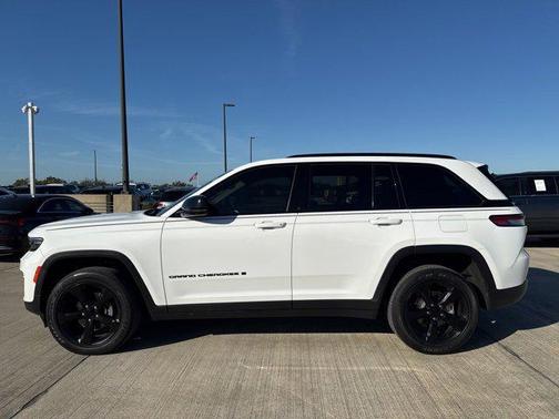 2023 Jeep Grand Cherokee Altitude