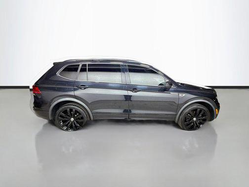2020 Volkswagen Tiguan 2.0T SE R-Line Black