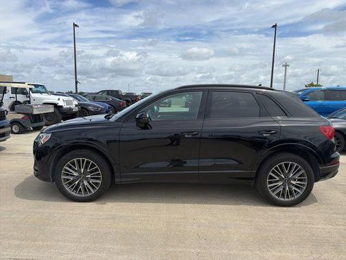 Black Metallic 2023 Audi Q3 Premium 40 TFSI quattro Tiptronic