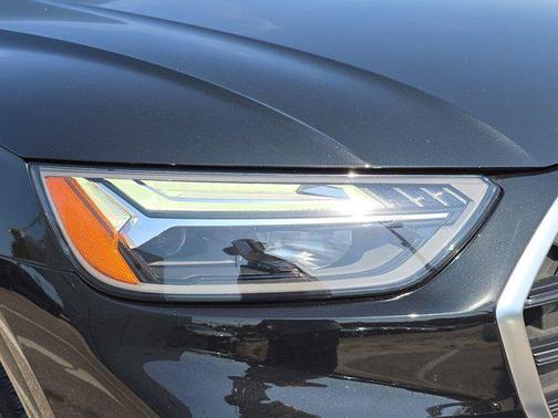2022 Audi Q5 45 S line Premium