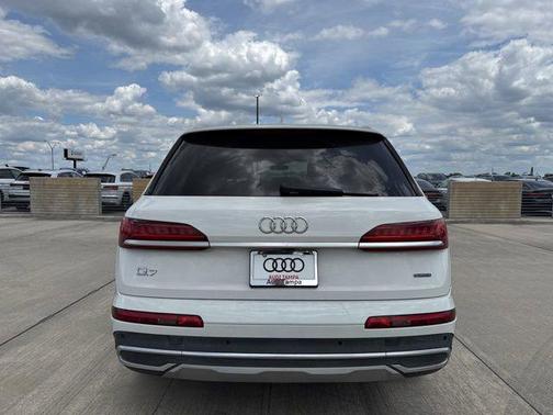 Carrara White 2021 Audi Q7 55 Premium Plus