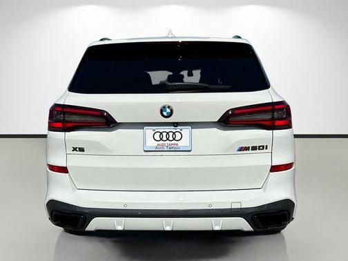 2020 BMW X5 M50i