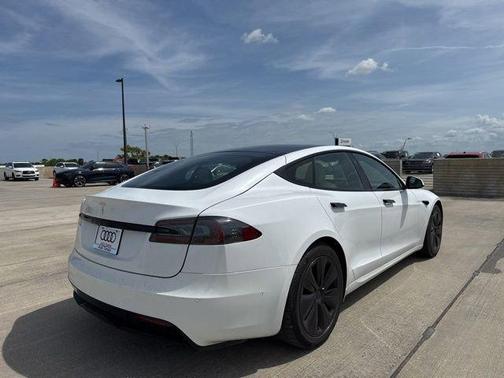 2021 Tesla Model S Long Range