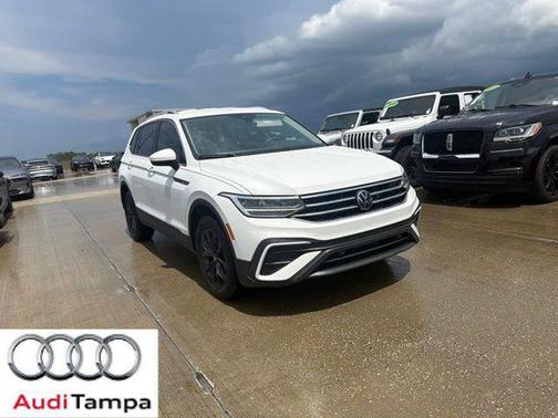 Pure White 2024 Volkswagen Tiguan 2.0T SE