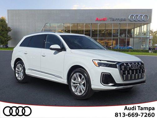 2025 Audi Q7 55 Premium Plus