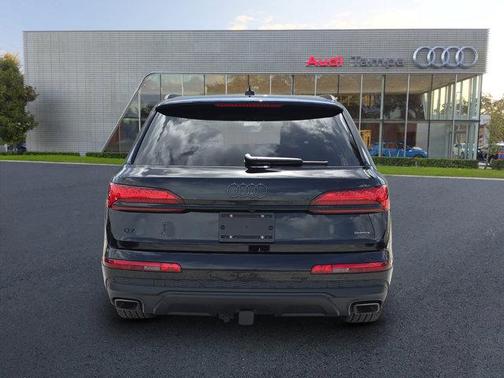 2025 Audi Q7 45 Premium Plus