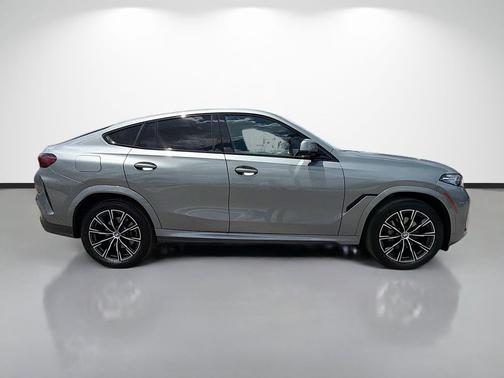 Dravit Gray Metallic 2025 BMW X6 xDrive40i
