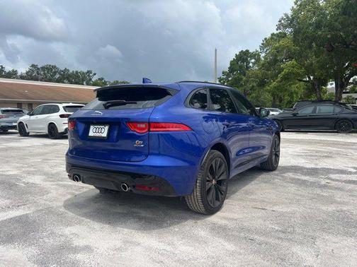 2018 Jaguar F-PACE S