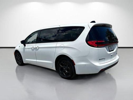 Bright White Clearcoat 2024 Chrysler Pacifica Hybrid S Appearance Pkg