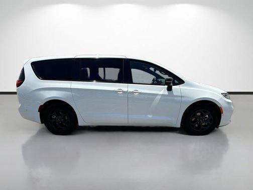 Bright White Clearcoat 2024 Chrysler Pacifica Hybrid S Appearance Pkg