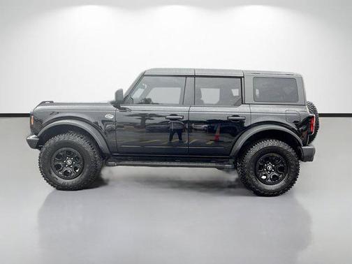 Shadow Black 2024 Ford Bronco Wildtrak