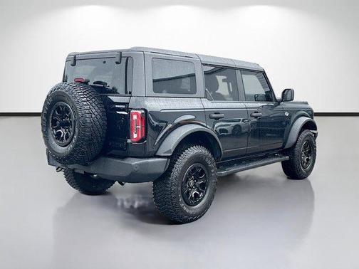 Shadow Black 2024 Ford Bronco Wildtrak