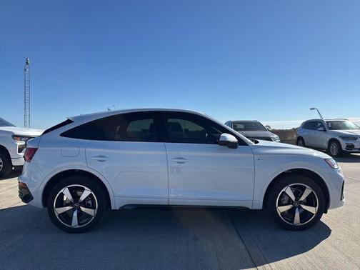 2023 Audi Q5 45 S line Premium Plus