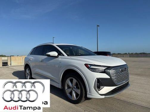 Glacier White Metallic 2023 Audi Q4 e-tron Premium Plus 50 quattro