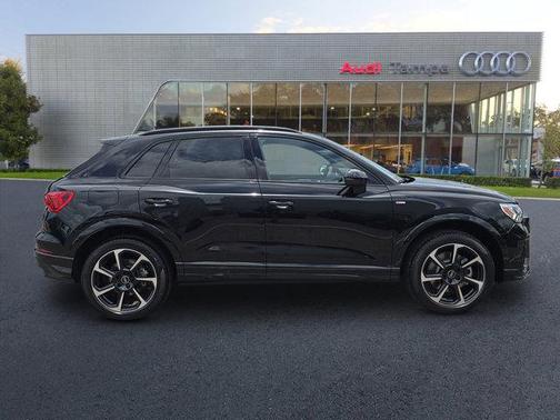 2025 Audi Q3 45 S line Premium Plus