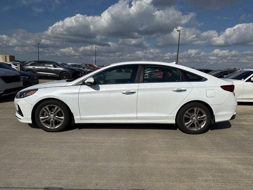2018 Hyundai SONATA SEL