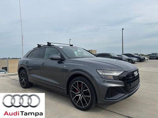 Daytona Gray Pearl Effect 2020 Audi Q8 55 Prestige