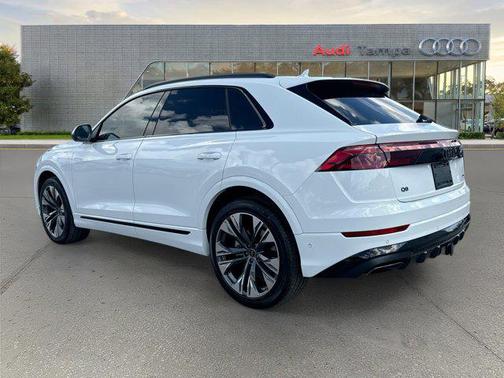 2026 Audi Q8 55 Premium Plus