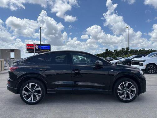 Mythos Black Metallic 2023 Audi Q4 e-tron Sportback Premium Plus 50 quattro