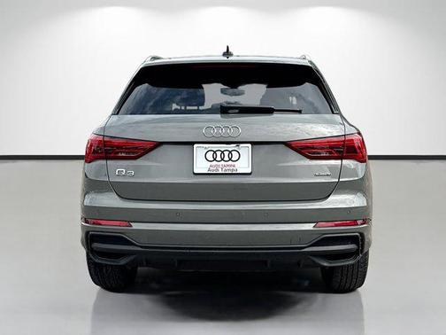 2024 Audi Q3 Premium 45 TFSI S line quattro Tiptronic