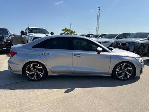 Florett Silver Metallic 2023 Audi A3 Premium