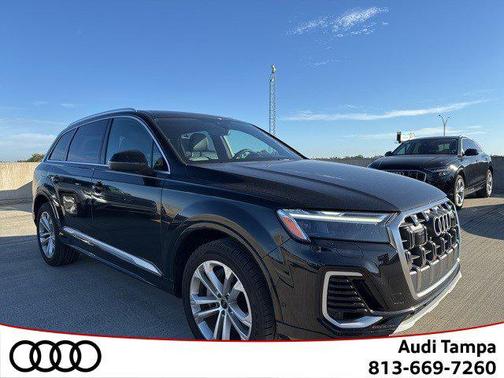 2025 Audi Q7 55 Premium Plus