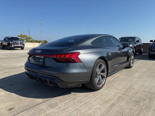 2023 Audi e-tron GT Premium Plus quattro