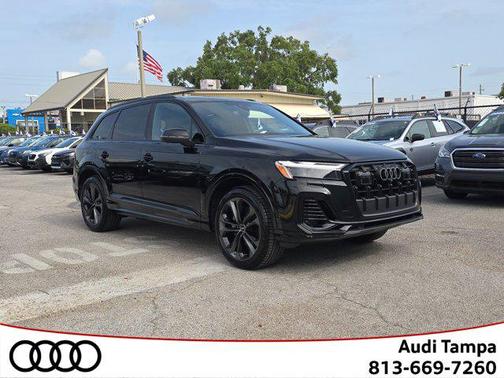 2025 Audi Q7 55 Premium Plus