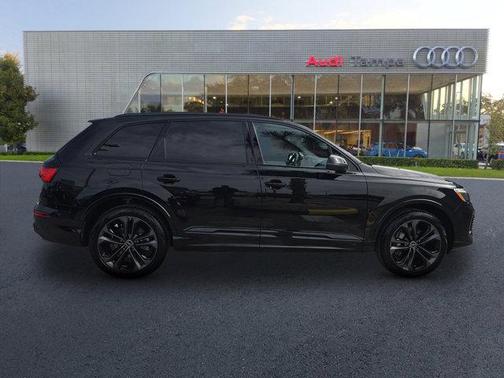 2025 Audi Q7 55 Premium Plus