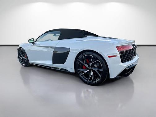Suzuka Gray Metallic/Black Roof 2023 Audi R8 V10 performance RWD S tronic