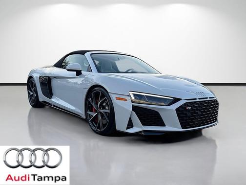 Suzuka Gray Metallic/Black Roof 2023 Audi R8 V10 performance RWD S tronic