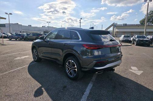 2025 Audi Q5 Premium TFSI quattro S tronic
