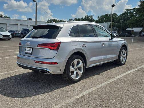 2024 Audi Q5 45 S line Premium Plus