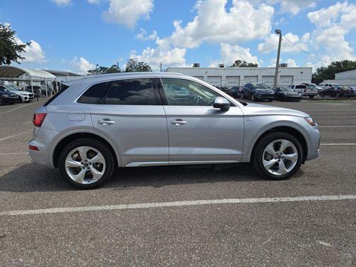 2024 Audi Q5 45 S line Premium Plus