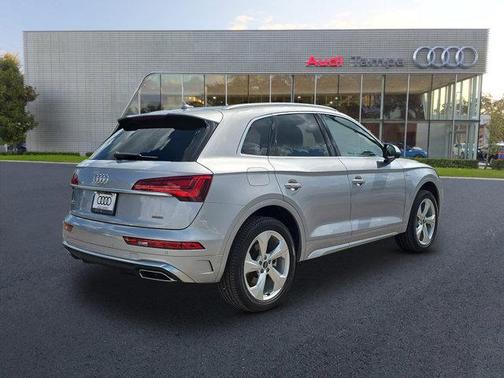 2024 Audi Q5 45 S line Premium Plus