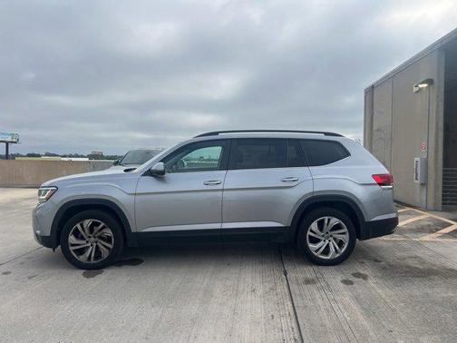 2021 Volkswagen Atlas 3.6L SE w/Technology