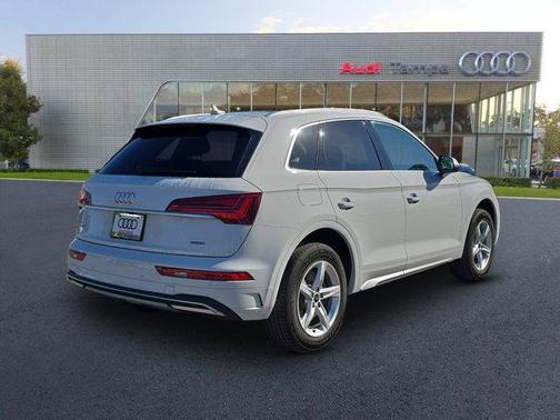 2023 Audi Q5 40 Premium