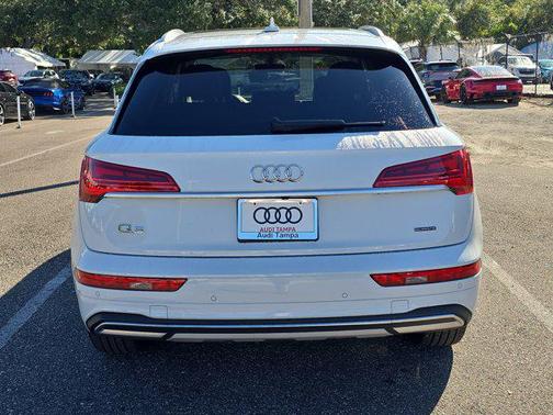 2023 Audi Q5 40 Premium